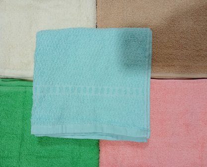 Махровые полотенца в ассортименте